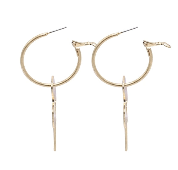 THE HAMMERED ROUNDED CROSS EARRINGS | GOLD