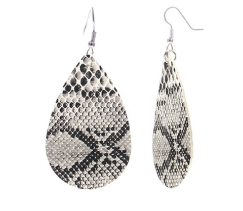 THE FAUX SNAKE EARRINGS | GREY