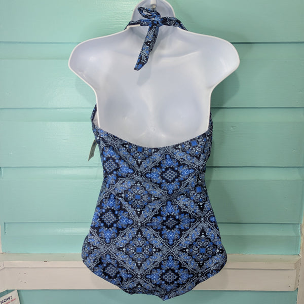 One Piece, Paisley, M